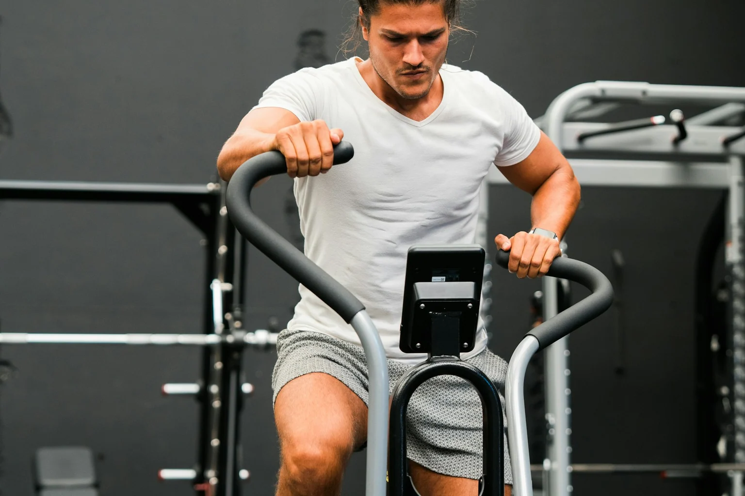 Photographie éditoriale en lien avec « Aquagym : cardio doux, force et convivialité sans minimiser l’effort »