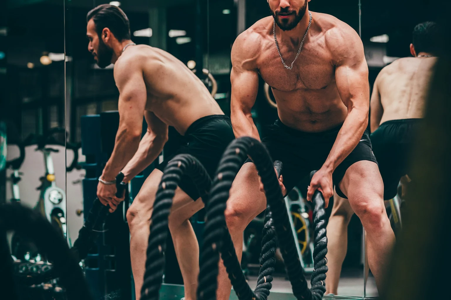 Photographie éditoriale en lien avec « Aviron indoor : construire une séance d’endurance sans tirer tout avec les bras »