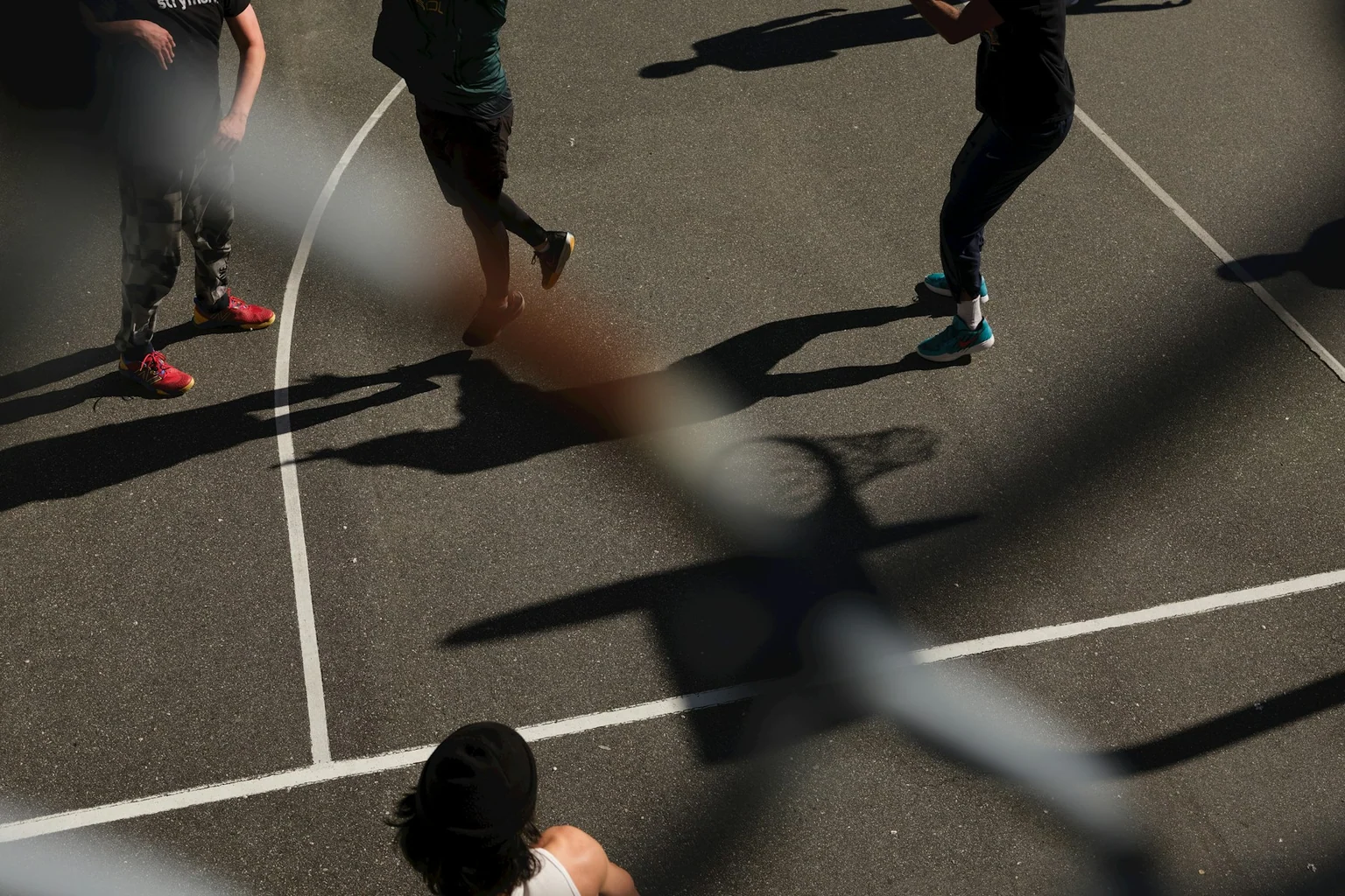 Photographie éditoriale en lien avec « Basket loisir : reprendre les sauts et changements de direction progressivement »