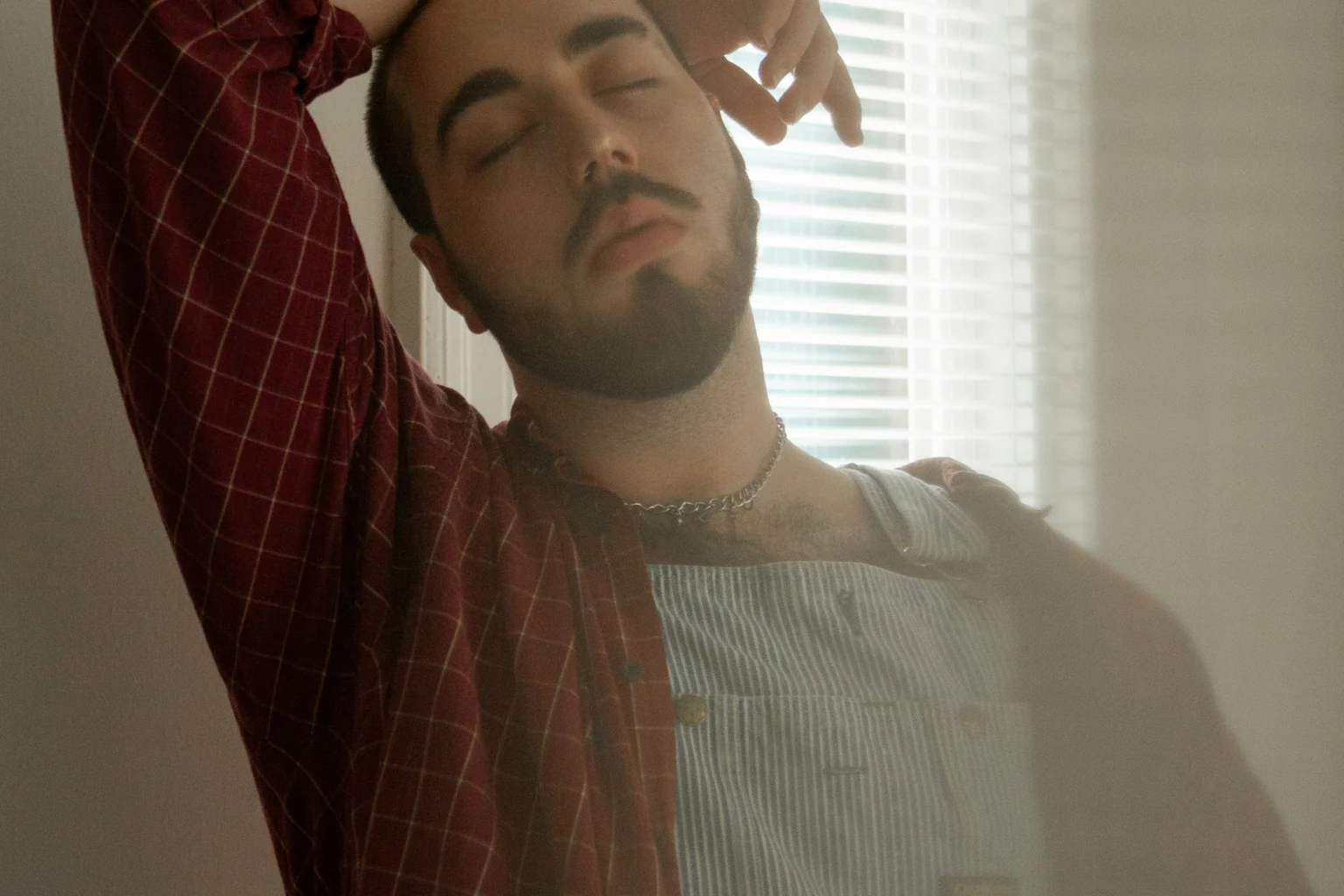 Photographie éditoriale en lien avec « Coup de barre après déjeuner : repas, rythme circadien ou dette de sommeil ? »