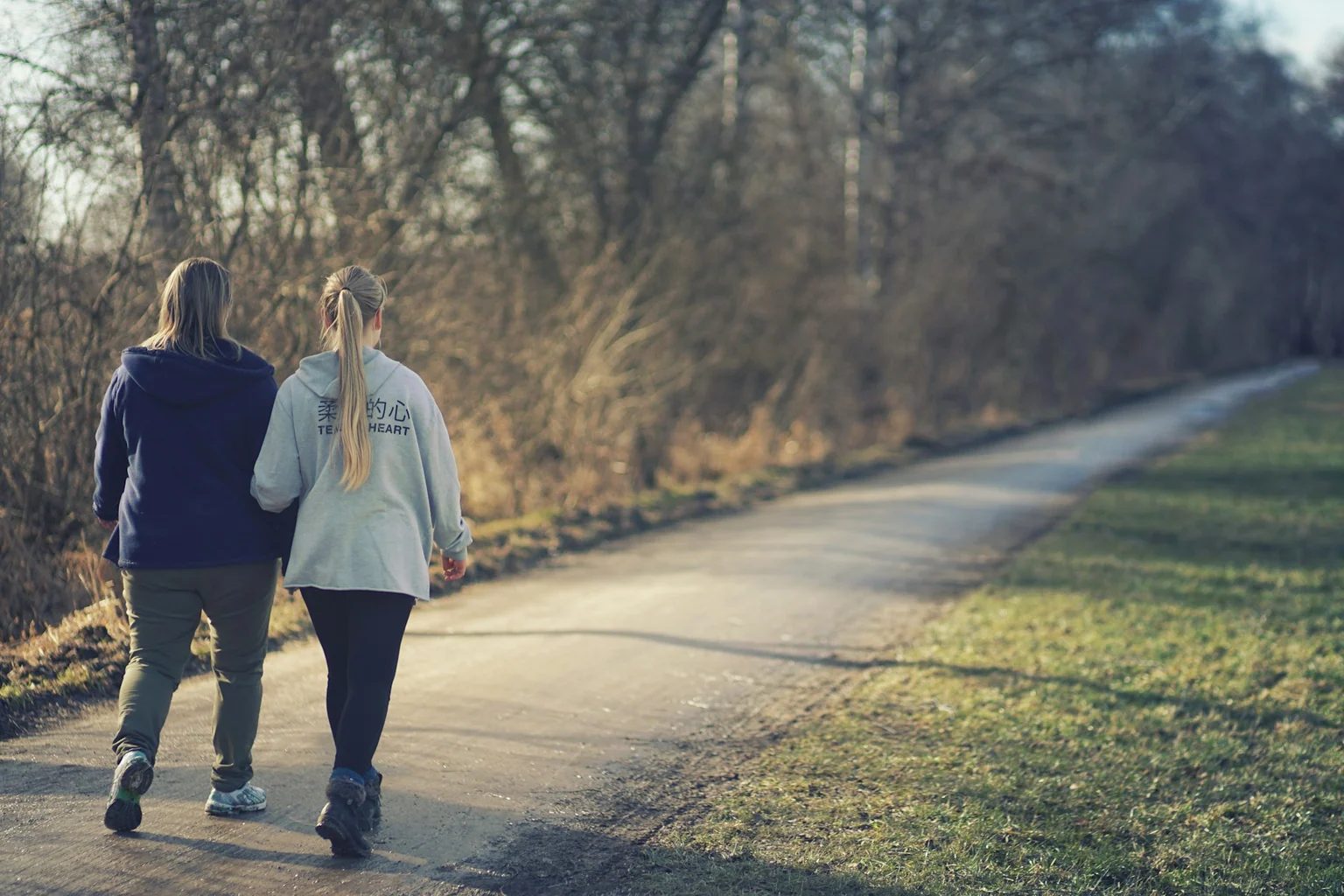 Photographie éditoriale en lien avec « Courir lentement : pourquoi une allure facile construit vraiment l’endurance »